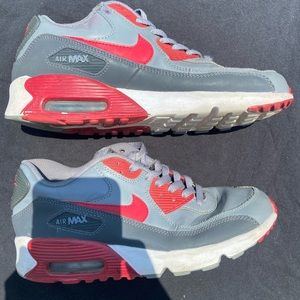 Vintage Nike AirMax Red/Grey Shoes